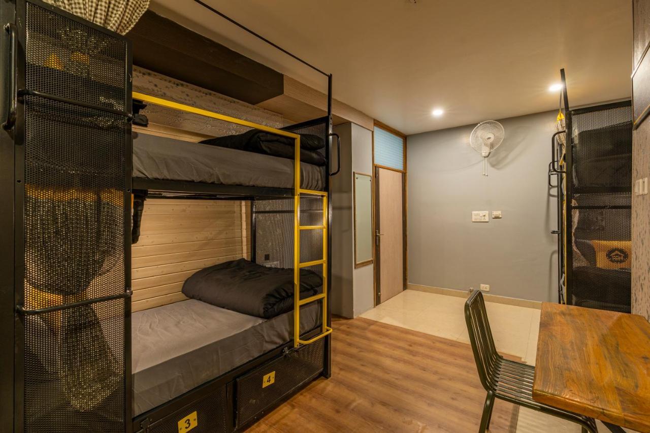 The Hosteller Mcleodganj, Mall Road Мак-Леод-Гейндж Экстерьер фото