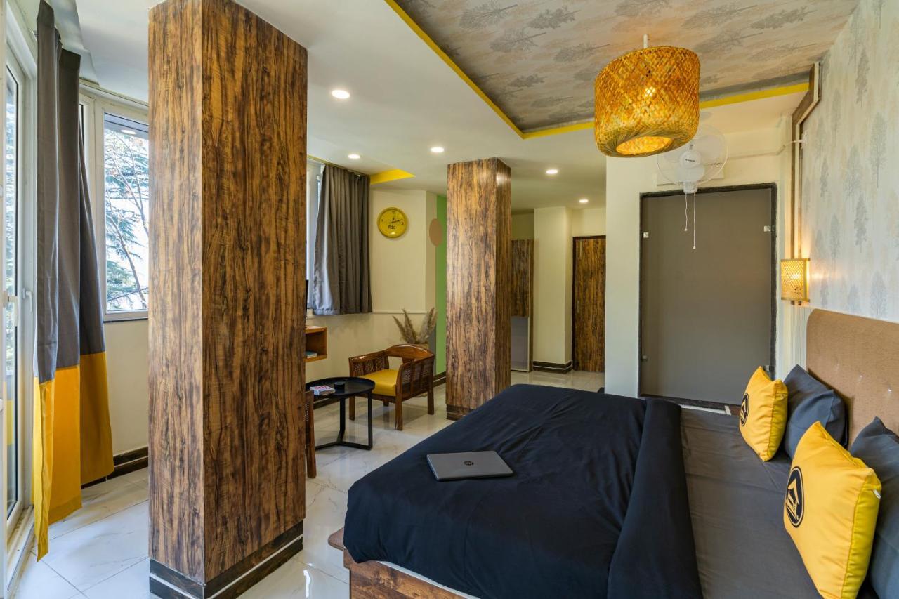 The Hosteller Mcleodganj, Mall Road Мак-Леод-Гейндж Экстерьер фото